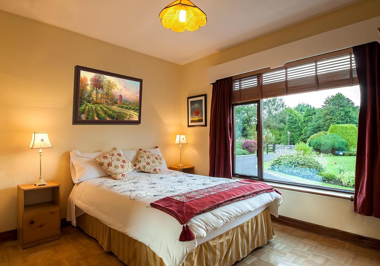 Crossriver Bed And Breakfast Oughterard Buitenkant foto